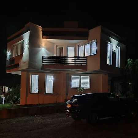 Villa Lea Τούζλα Εξωτερικό φωτογραφία